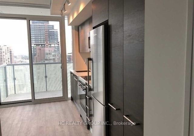 28-wellesley-street-e-e-toronto-ontario-c12292808