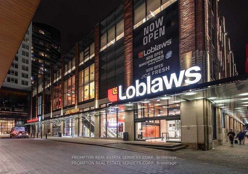 19-bathurst-street-toronto-ontario-c12292818