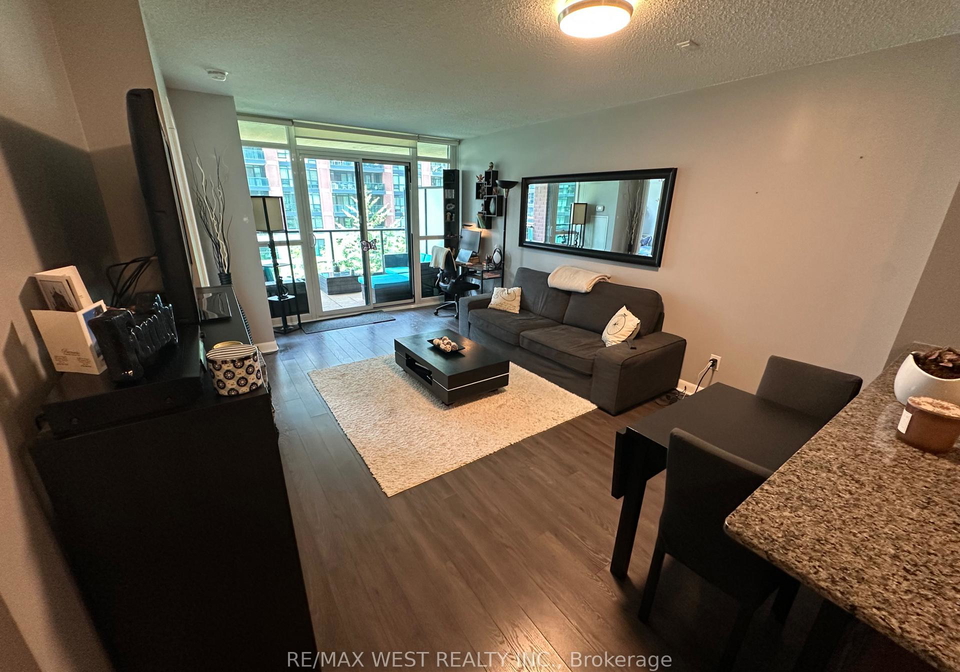 525-wilson-avenue-toronto-ontario-c12293096