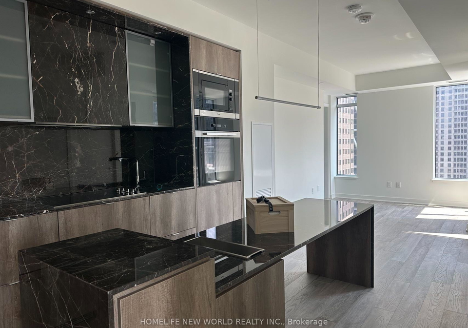 11-yorkville-avenue-toronto-ontario-c12293366