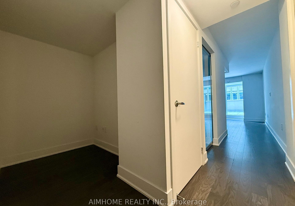 955-bay-street-toronto-ontario-c12293487