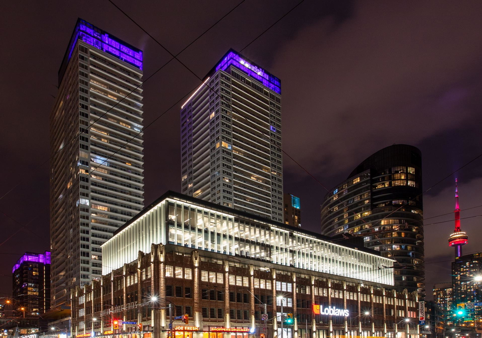 17-bathurst-street-toronto-ontario-c12293613