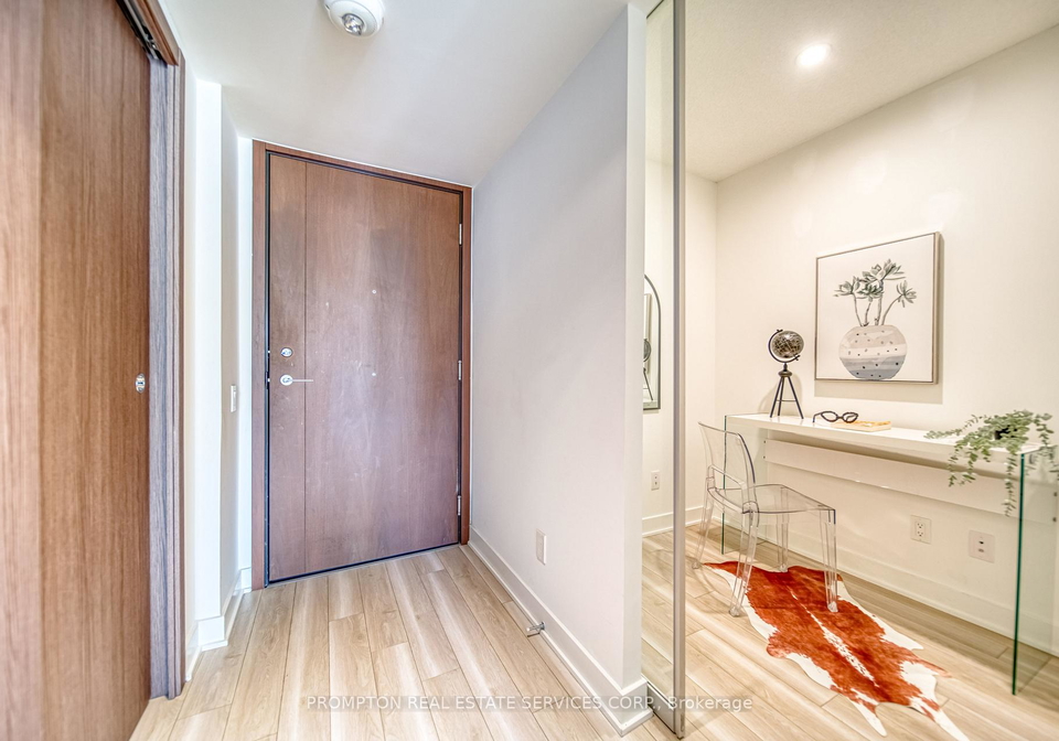 17-bathurst-street-toronto-ontario-c12293613