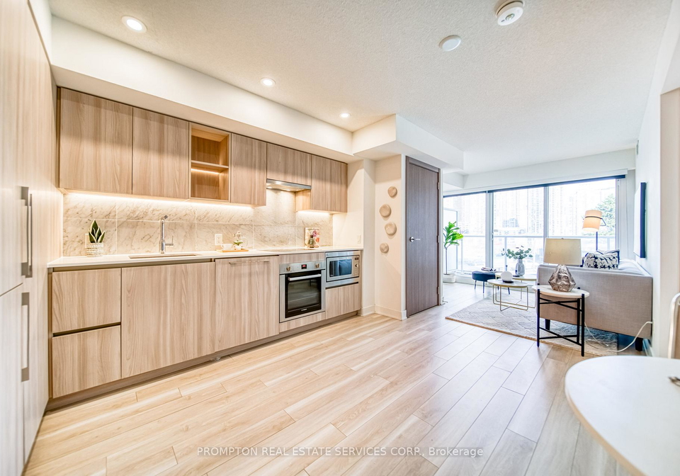 17-bathurst-street-toronto-ontario-c12293613