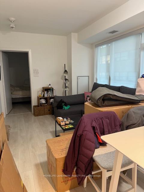 223-st-clair-avenue-w-w-toronto-ontario-c12293820
