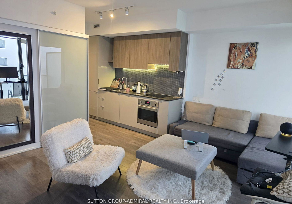 161-roehampton-avenue-toronto-ontario-c12293887