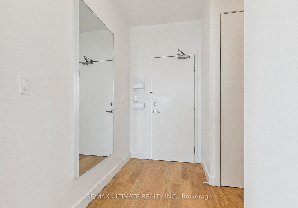 1750-bayview-avenue-toronto-ontario-c12294050