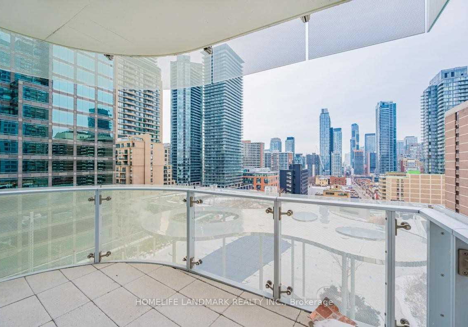 1-bloor-street-e-e-toronto-ontario-c12294096
