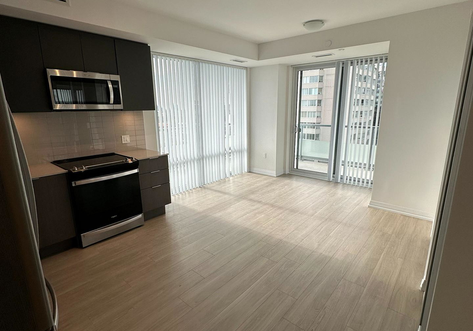 25-holly-street-toronto-ontario-c12294170