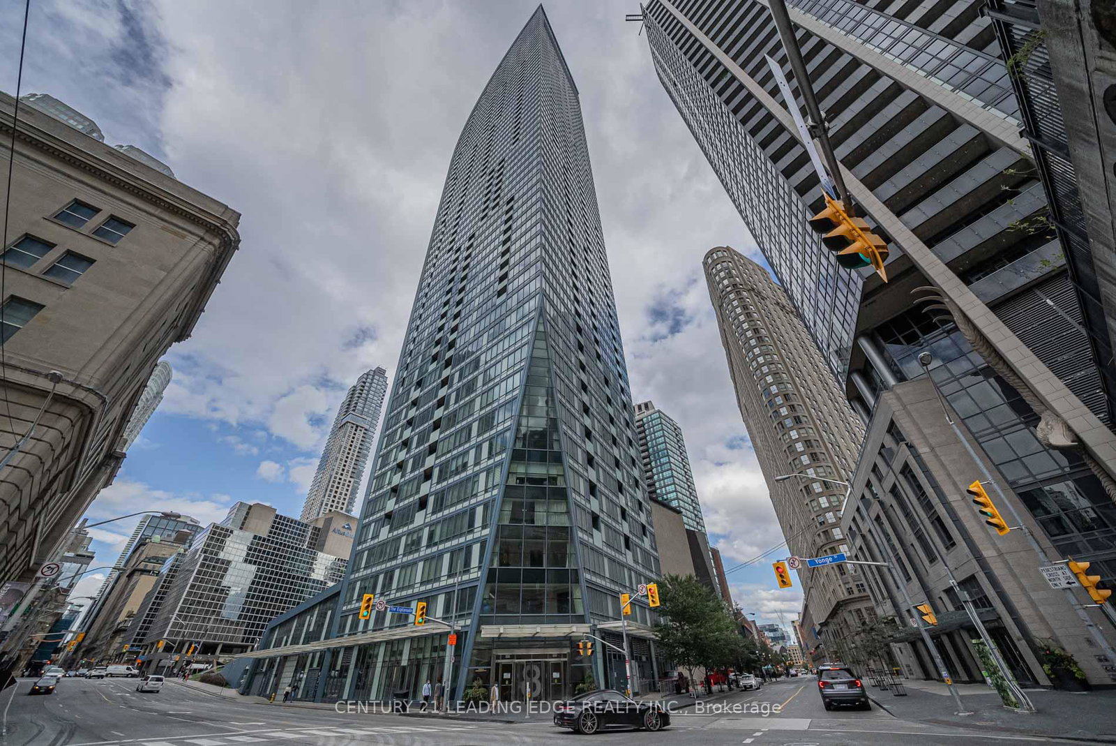 8-the-esplanade-na-toronto-ontario-c12294329