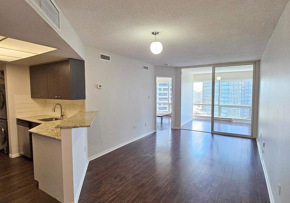 1001-bay-street-toronto-ontario-c12294362