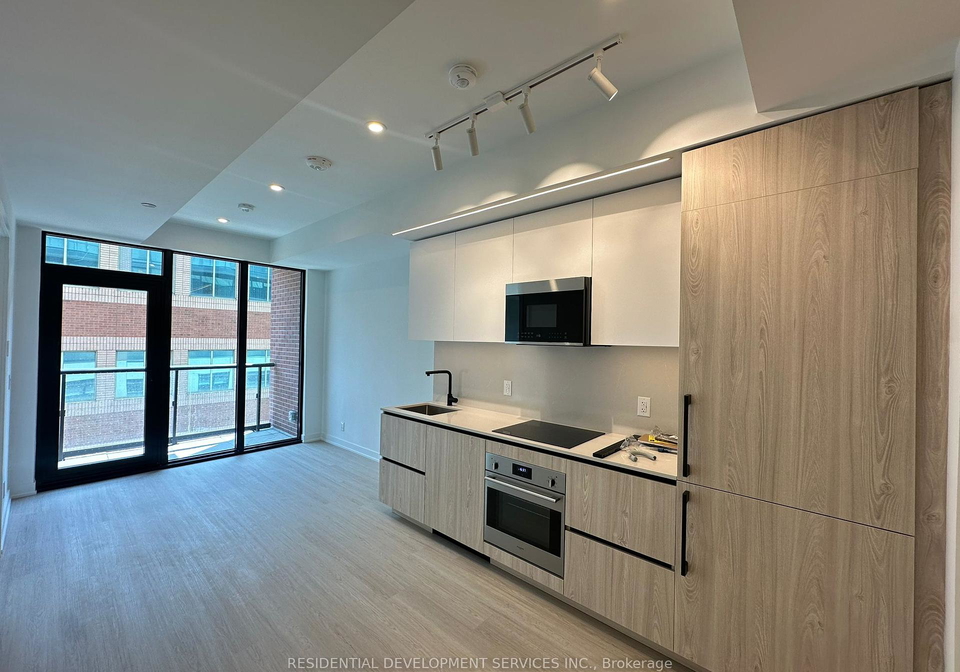 699-sheppard-avenue-e-e-north-york-ontario-c12294396