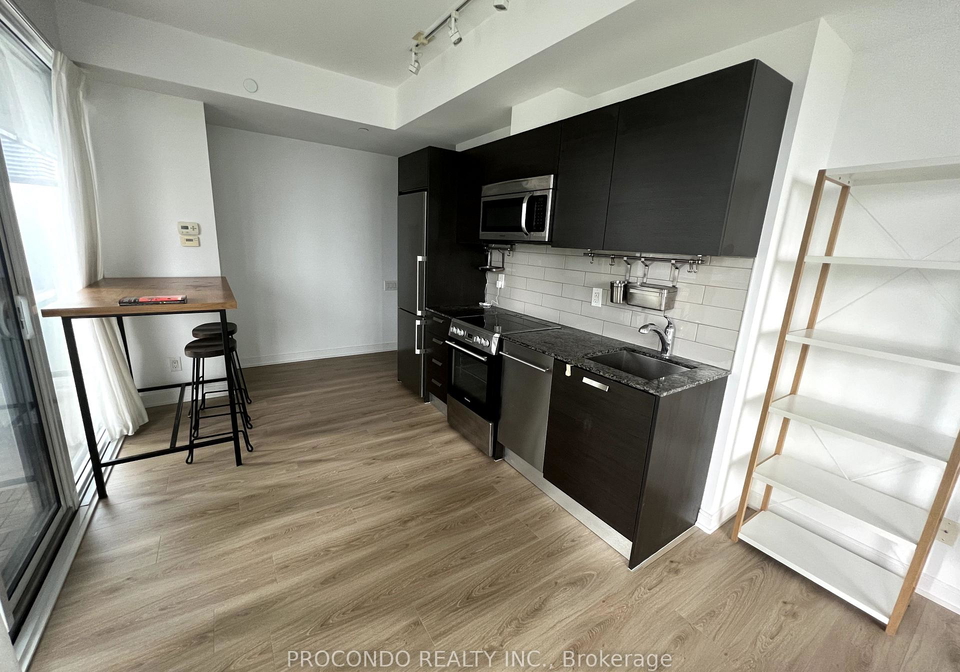 42-charles-street-e-e-toronto-ontario-c12294436