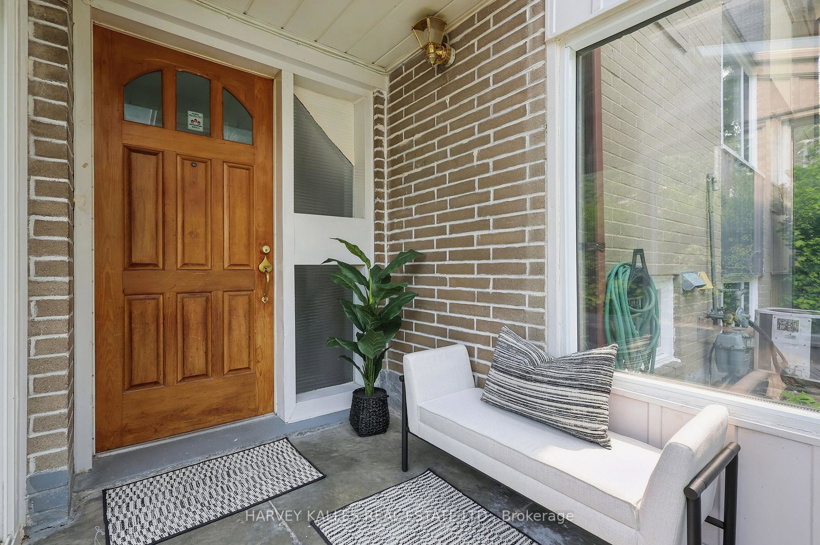 1-vanity-court-north-york-ontario-c12294455