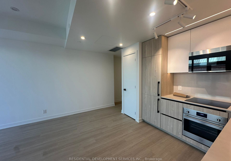 699-sheppard-avenue-e-e-north-york-ontario-c12294472