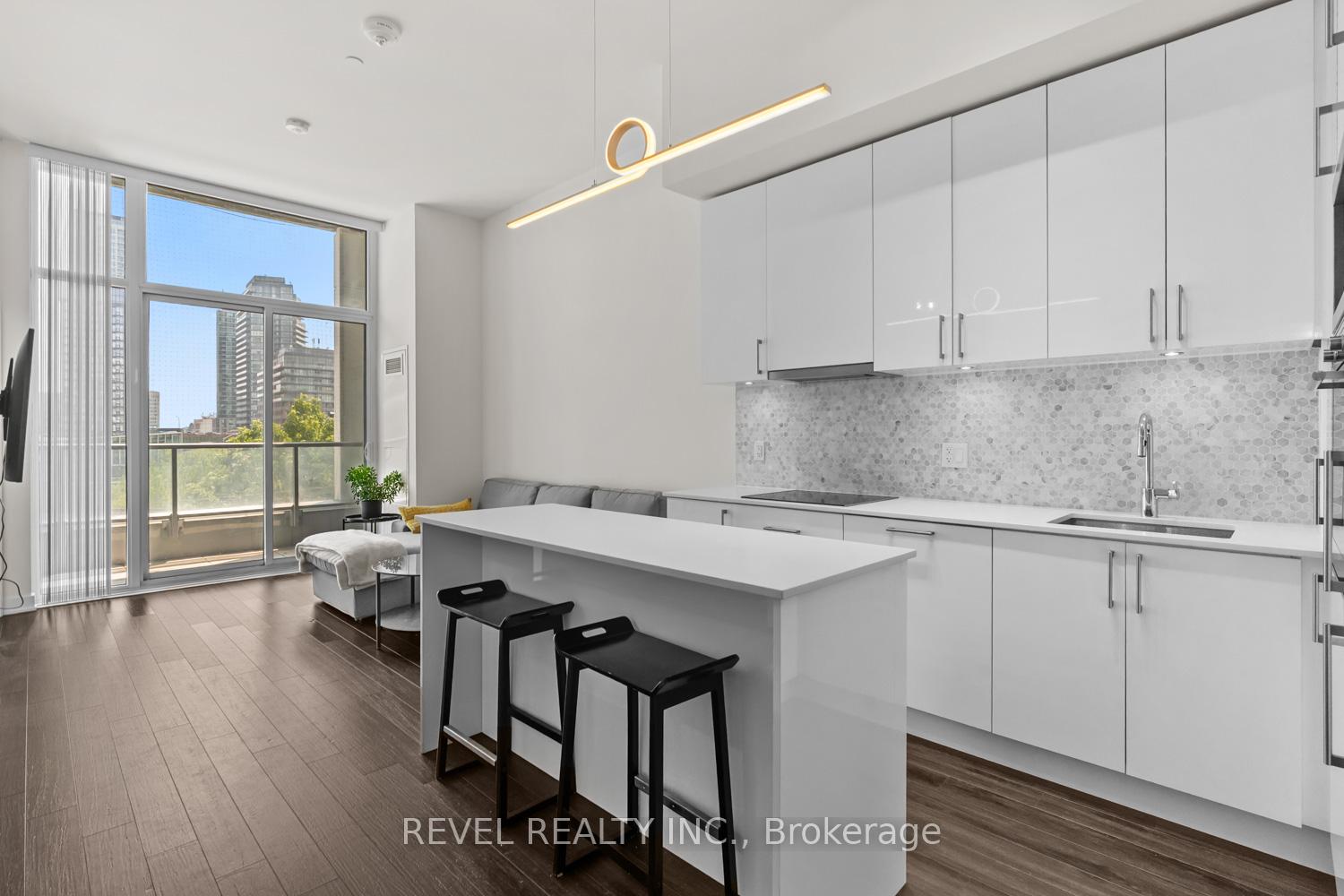 27-bathurst-street-toronto-ontario-c12294502