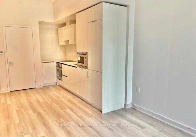 121-st-patrick-street-toronto-ontario-c12294747