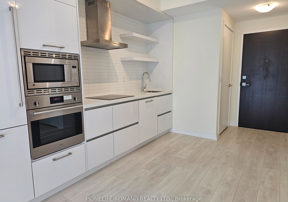 2221-yonge-street-toronto-ontario-c12294819