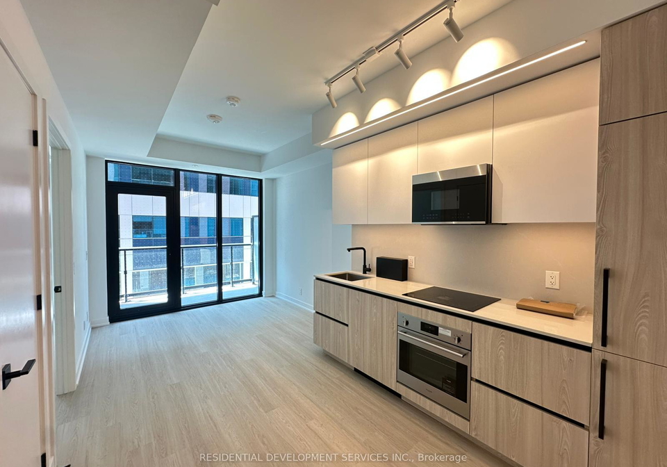 699-sheppard-avenue-e-e-north-york-ontario-c12294830
