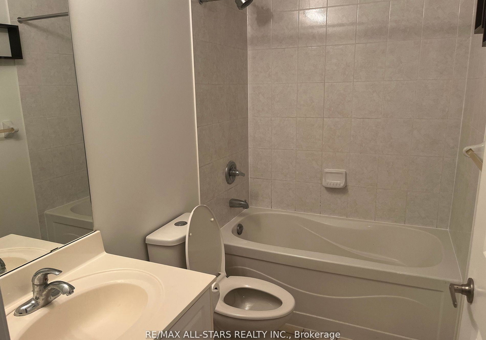 133-wynford-drive-north-york-ontario-c12294999