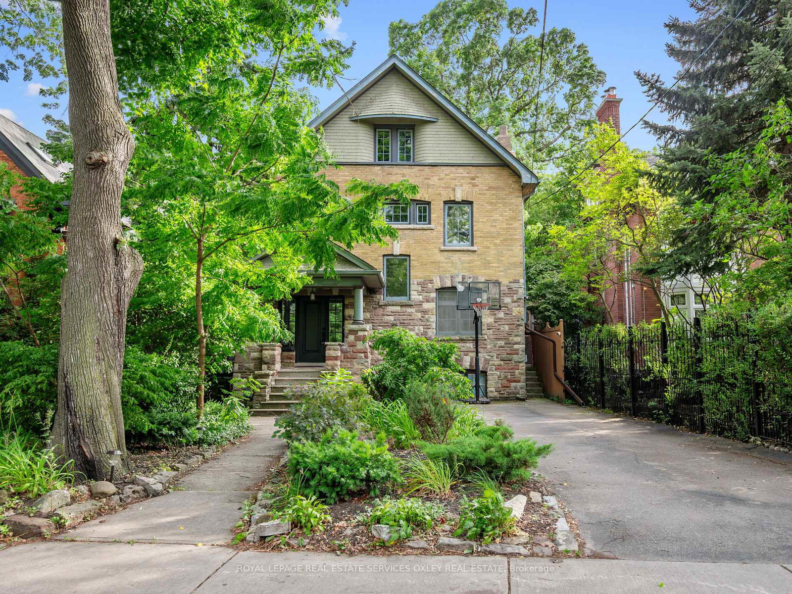 9-castle-frank-crescent-toronto-ontario-c12295106