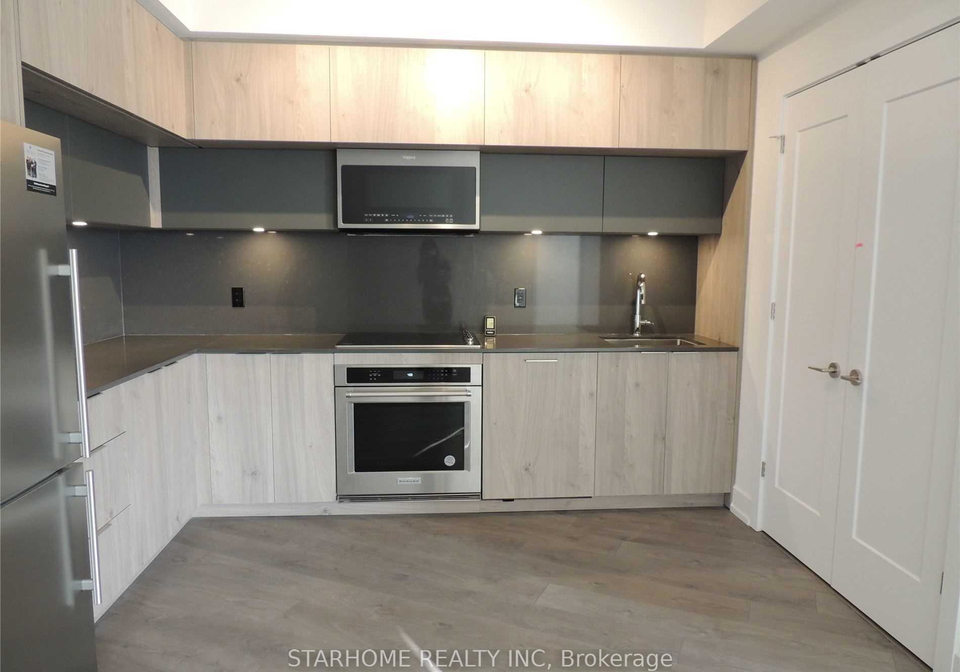 25-adra-grado-way-north-york-ontario-c12295134