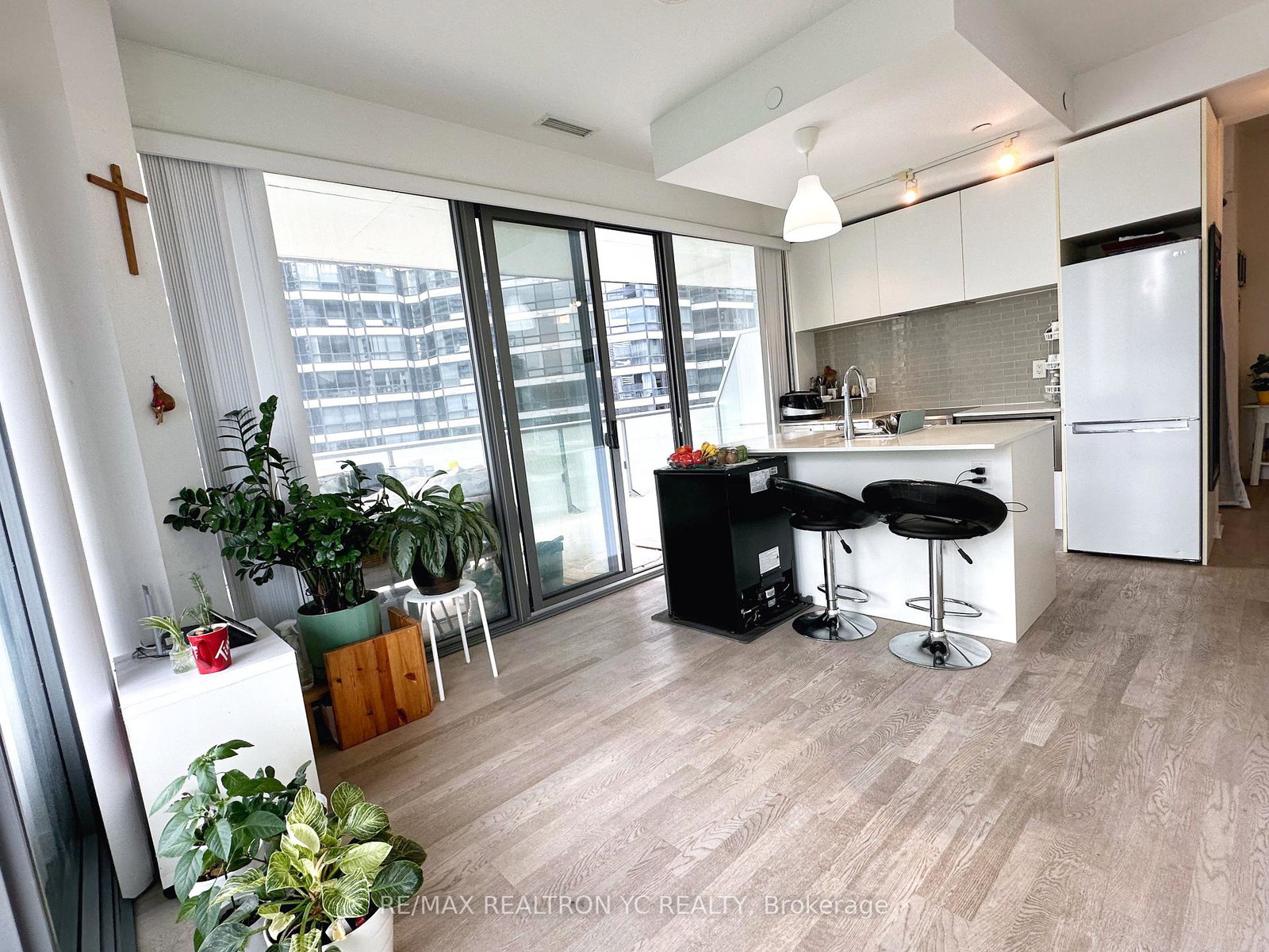57-st-joseph-street-toronto-ontario-c12295158