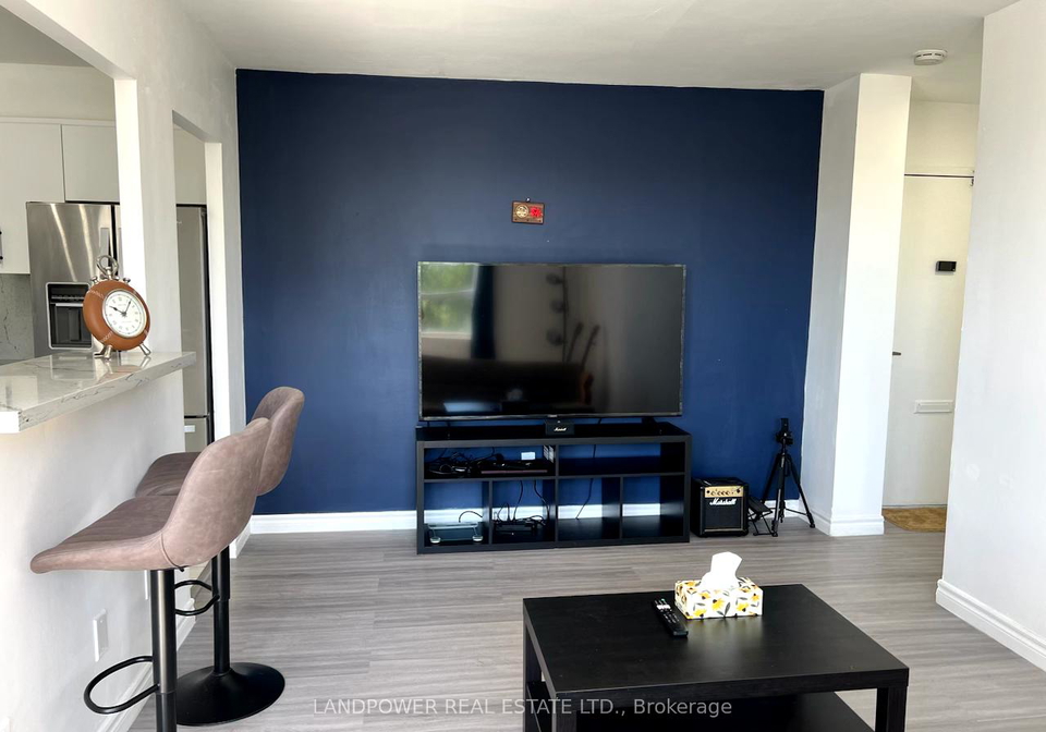 5-parkway-forest-drive-north-york-ontario-c12295227