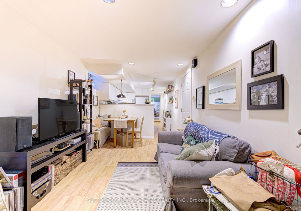 192-albany-avenue-toronto-ontario-c12295304