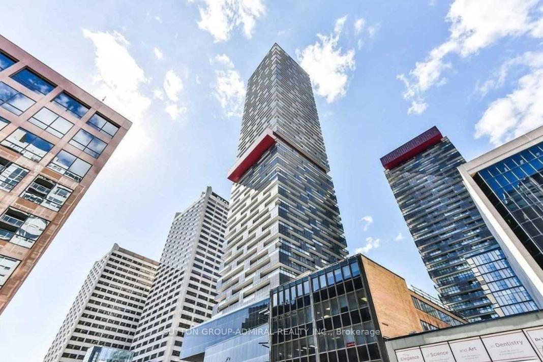 8-eglinton-avenue-e-e-toronto-ontario-c12295325