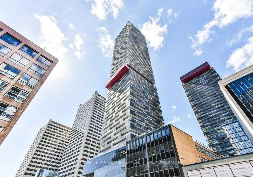 8-eglinton-avenue-e-e-toronto-ontario-c12295325