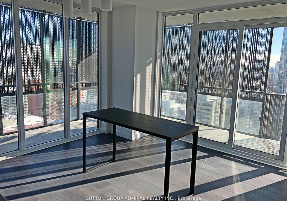 8-eglinton-avenue-e-e-toronto-ontario-c12295325