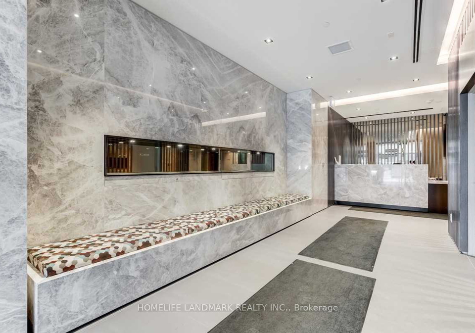215-queen-street-w-toronto-ontario-c12295419