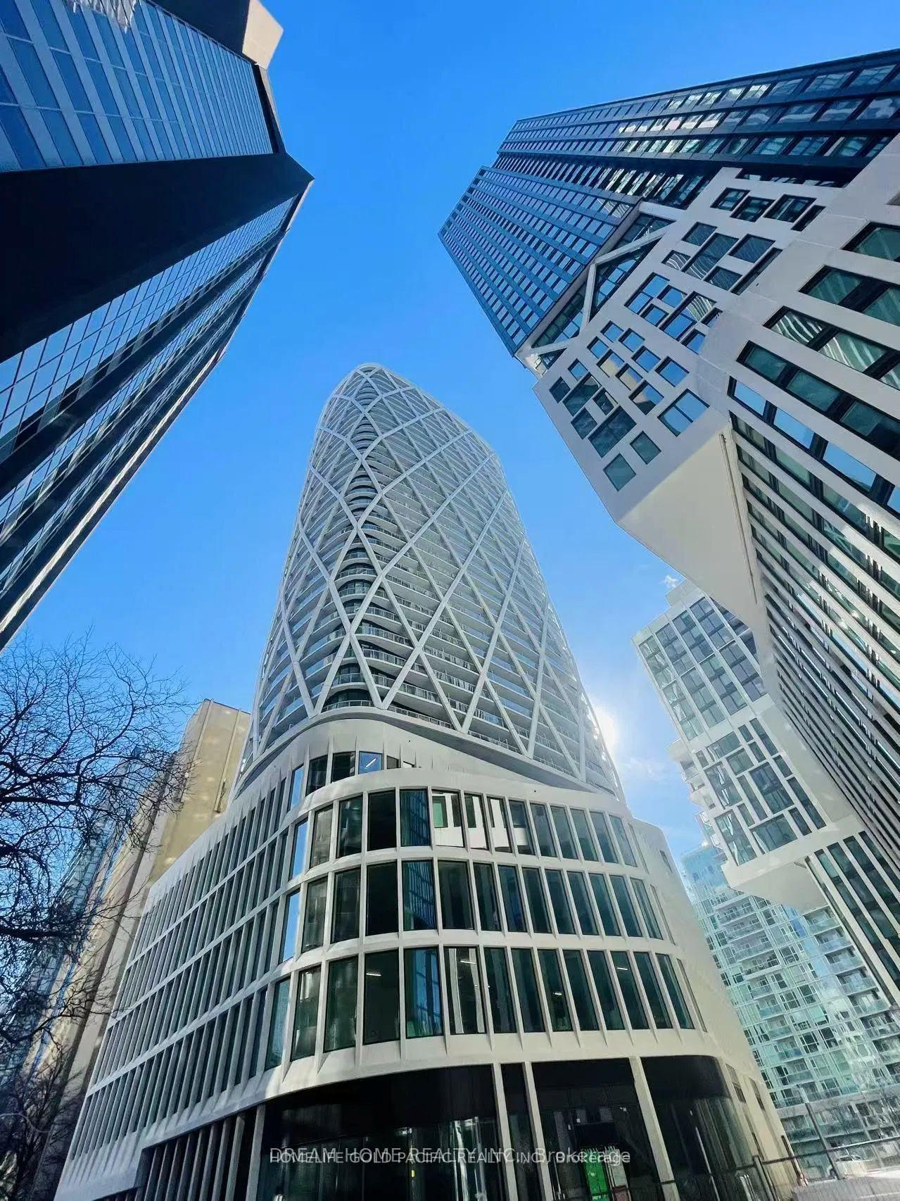 230-simcoe-street-toronto-ontario-c12295437