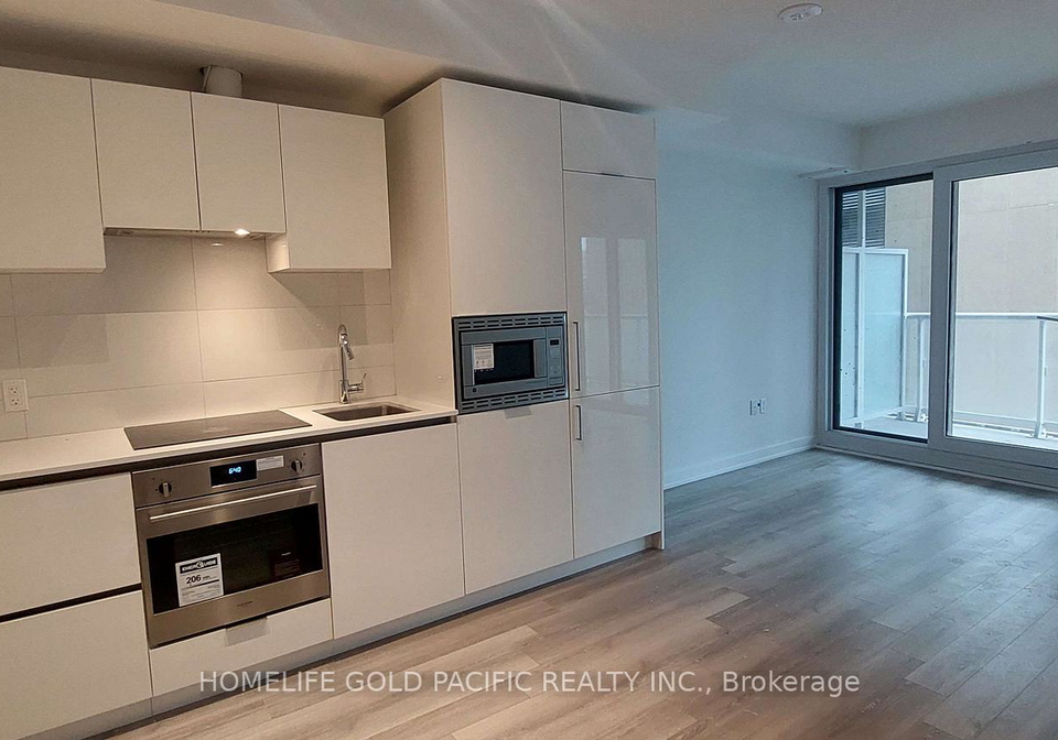 230-simcoe-street-toronto-ontario-c12295437