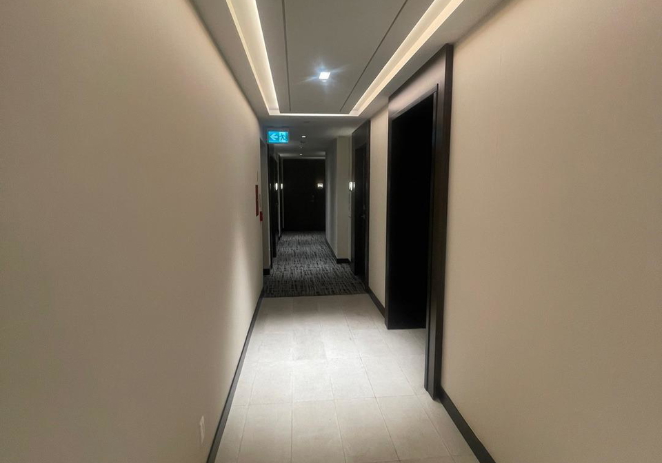 2221-yonge-street-s-s-toronto-ontario-c12295650