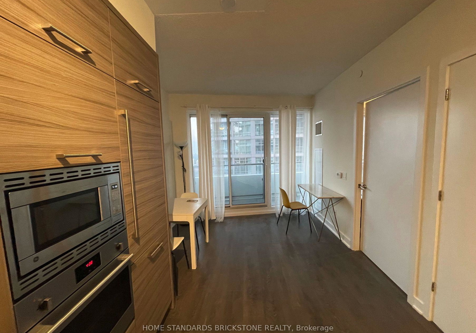 2221-yonge-street-s-s-toronto-ontario-c12295650