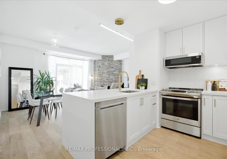 32-stadium-road-toronto-ontario-c12295659
