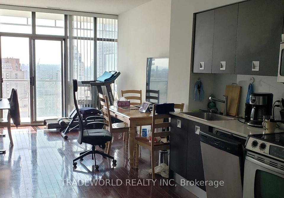 33-charles-street-e-e-toronto-ontario-c12295842