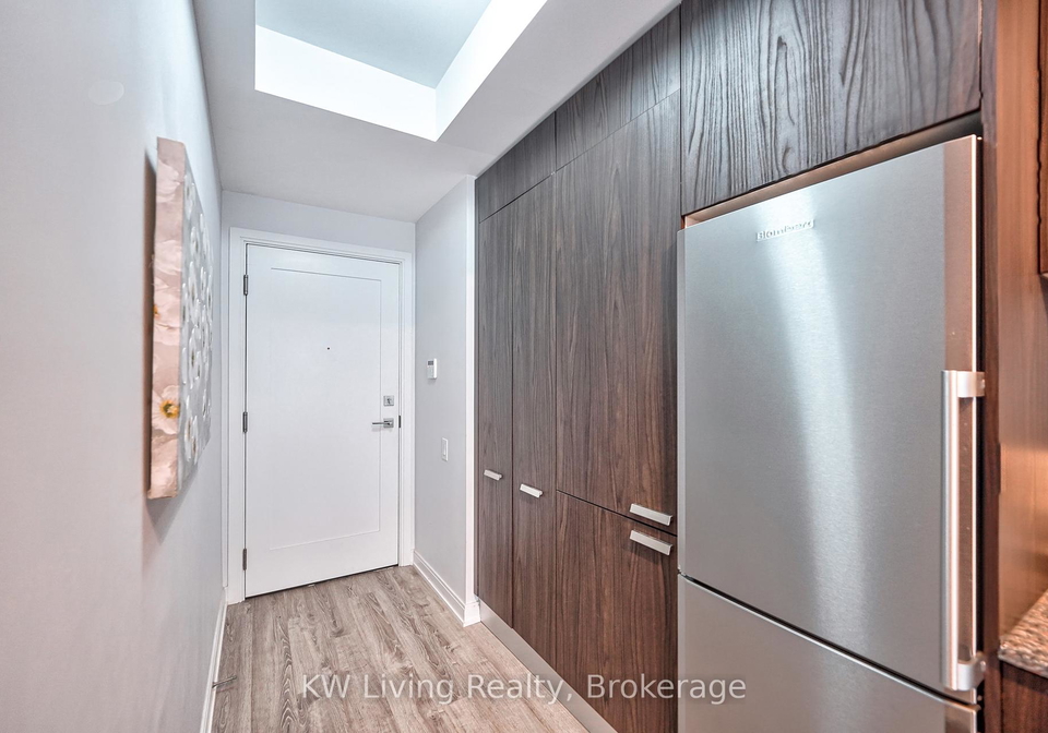 50-charles-street-e-e-toronto-ontario-c12296059