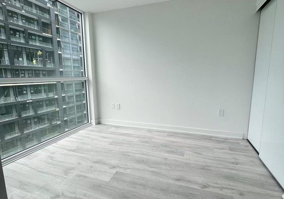 60-princess-street-toronto-ontario-c12296137