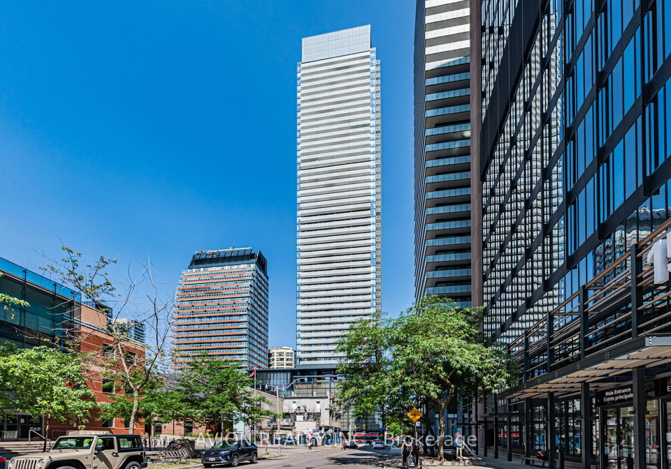 501-yonge-street-toronto-ontario-c12296161