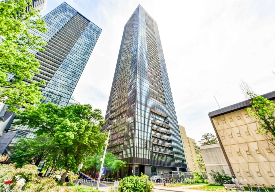 101-charles-street-e-e-toronto-ontario-c12296229
