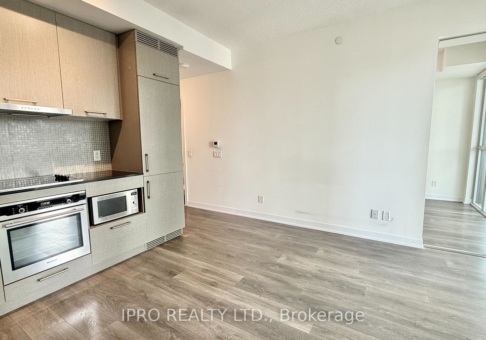 87-peter-street-toronto-ontario-c12296587
