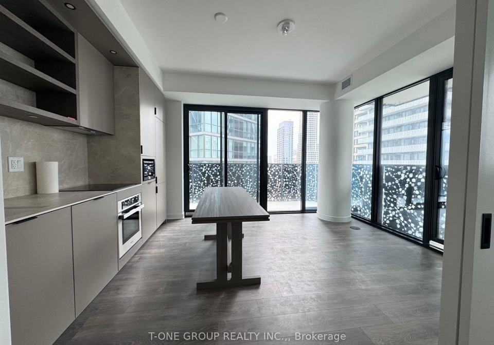 55-charles-street-e-e-toronto-ontario-c12296639