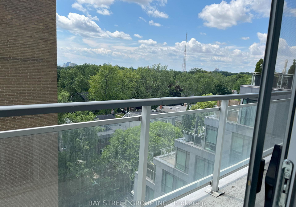 223-st-clair-avenue-w-w-toronto-ontario-c12296734