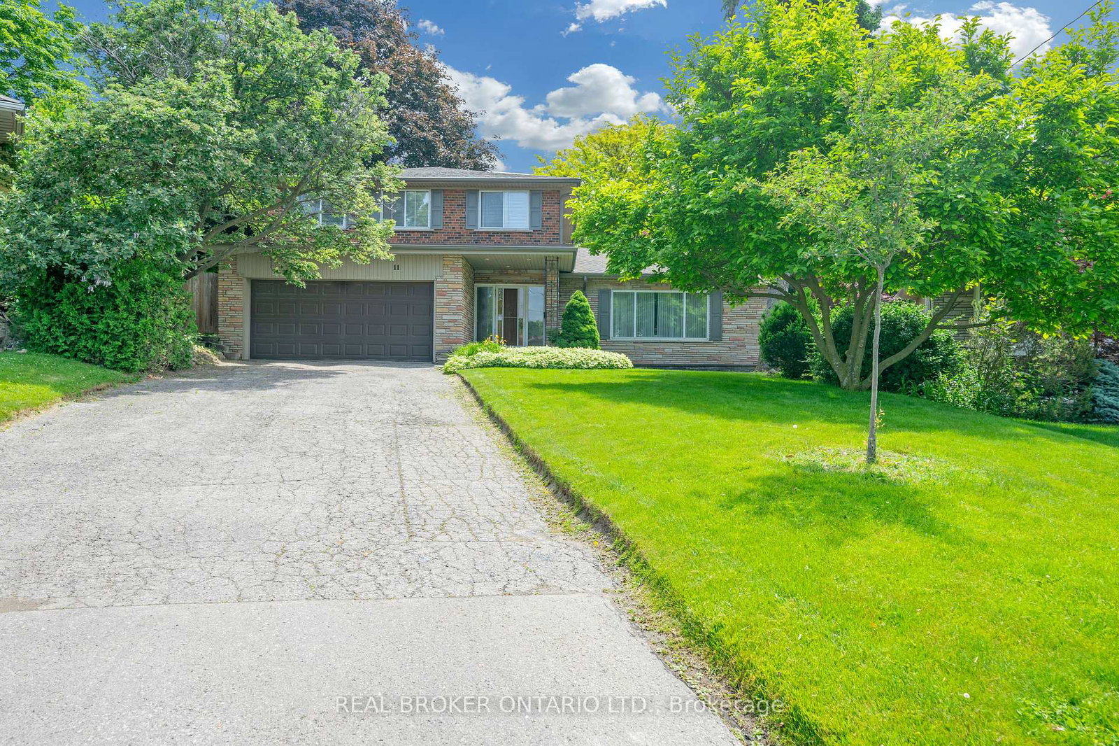 11-caronport-crescent-north-york-ontario-c12296846