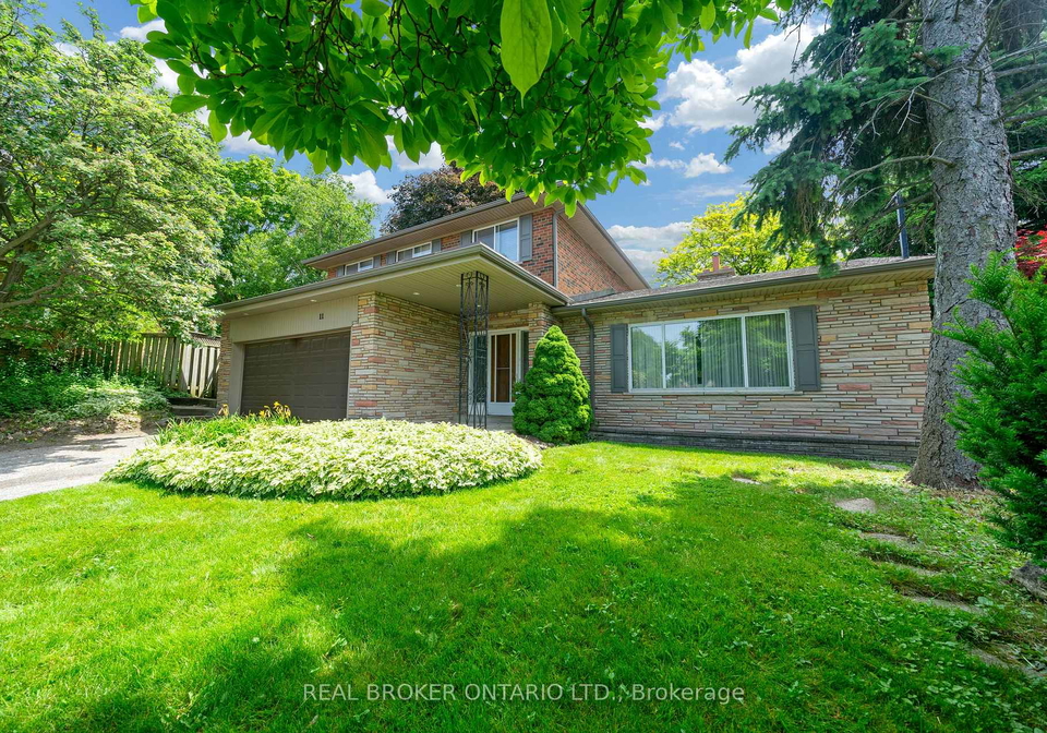 11-caronport-crescent-north-york-ontario-c12296846