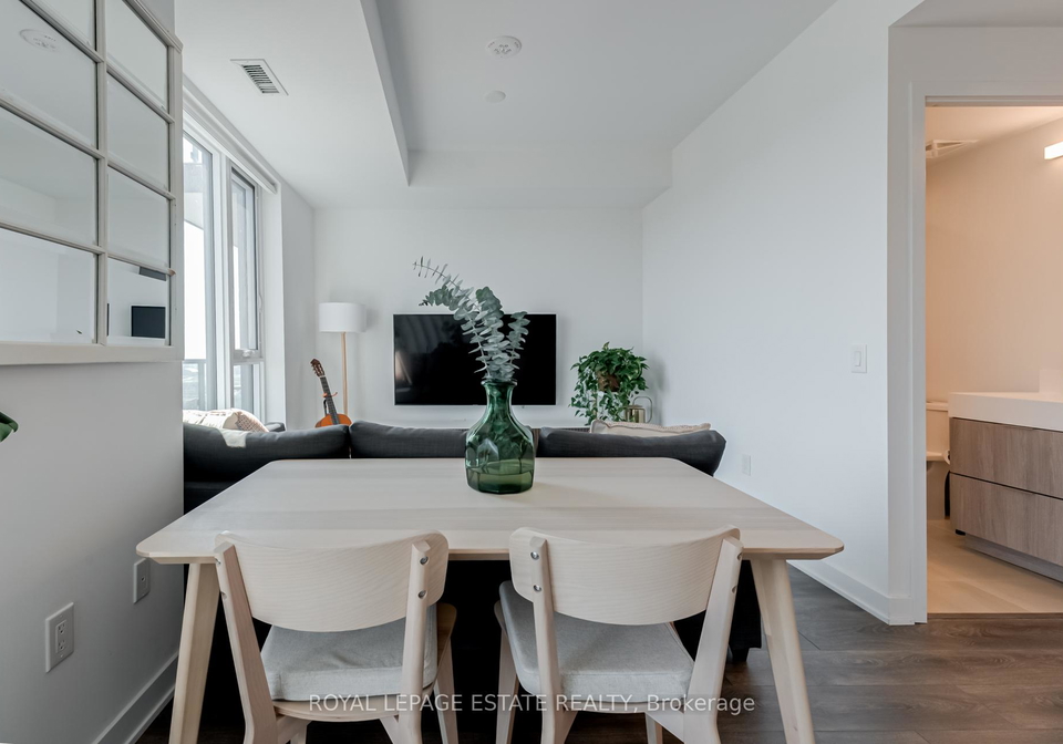 130-river-street-toronto-ontario-c12296858