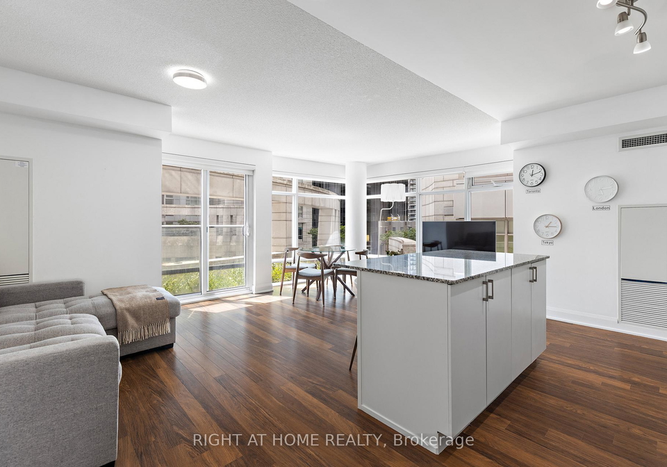 2191-yonge-street-toronto-ontario-c12296993